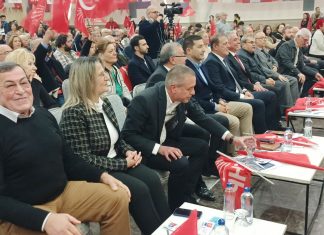 KUŞADASI CHP’DE ŞENLİK TADINDA TOPLANTI