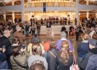 İNSAN DÜNYADIR SERGİSİ AÇILDI