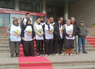 AGROBAY İŞÇİLERİ YÜRÜYEREK GİTTİKLERİ ANKARA’DA HAK ARAMA MÜCADELESİNDE!