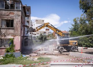 DEMİRKÖPRÜ VE ŞEMİKLER’DE YIKIM ÇALIŞMALARI BAŞLADI