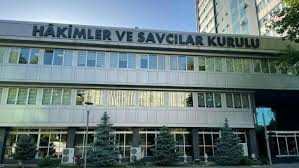 332 hakim ve savcının görev yeri değişti