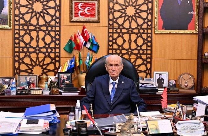 MHP: “Sayın Devlet Bahçeli, Genel Merkezimizde mesaisine başlamıştır. Allah başımızdan eksik etmesin”