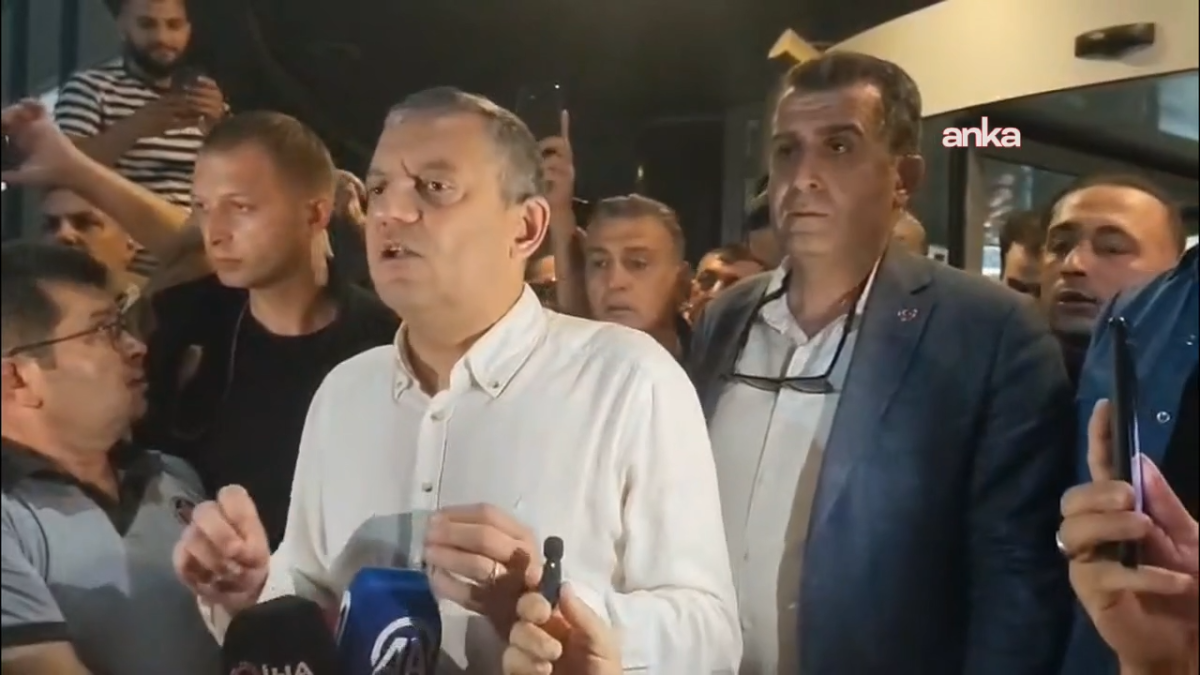 Özgür Özel, Ferdi Zeyrek’in tedavi gördüğü hastanenin önünde açıklama yaptı