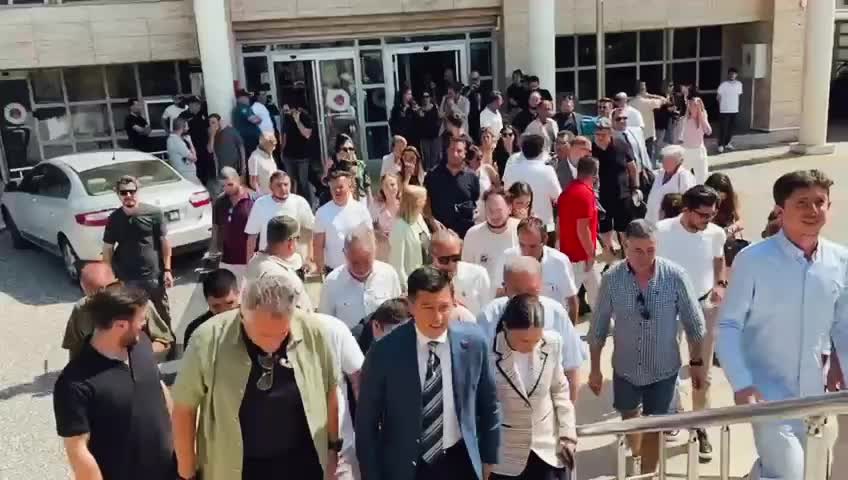 Muğla’da Marmaris Belediye Başkanı Ünlü’nün de yargılandığı protesto davasının ilk duruşma görüldü