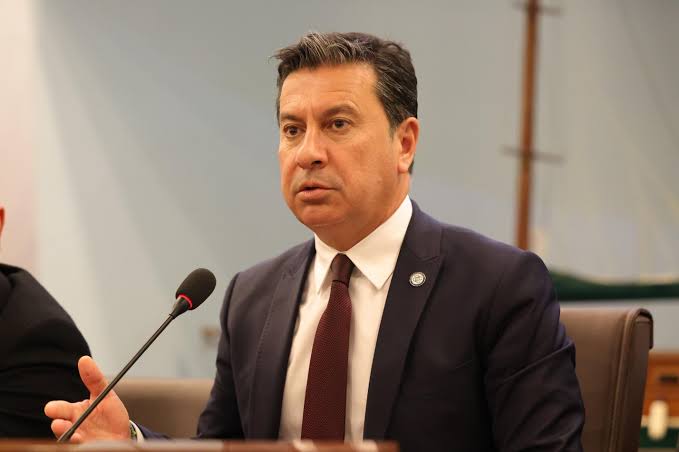 Ahmet Aras’tan taş ocağı tepkisi