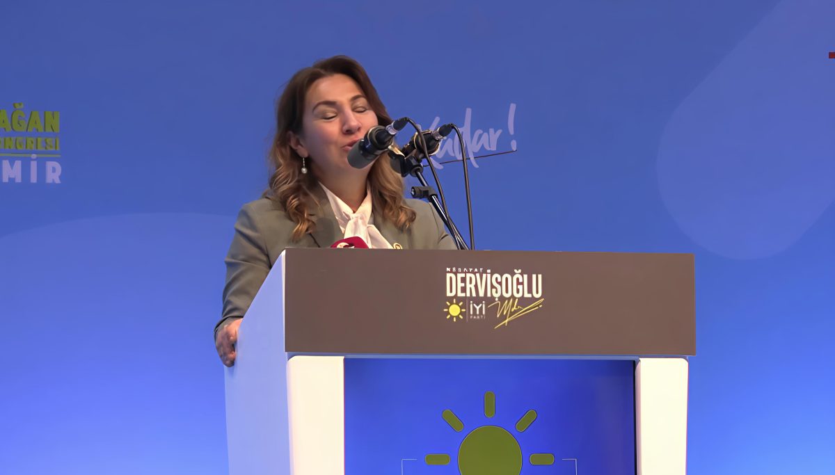 İYİ Parti İzmir’de Ülkü Doğan güven tazeledi: “Bu kongre bizim miladımız”