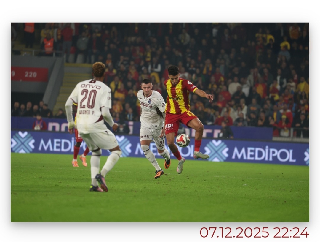 Trabzonspor, İzmir’den 3 puanla ayrıldı